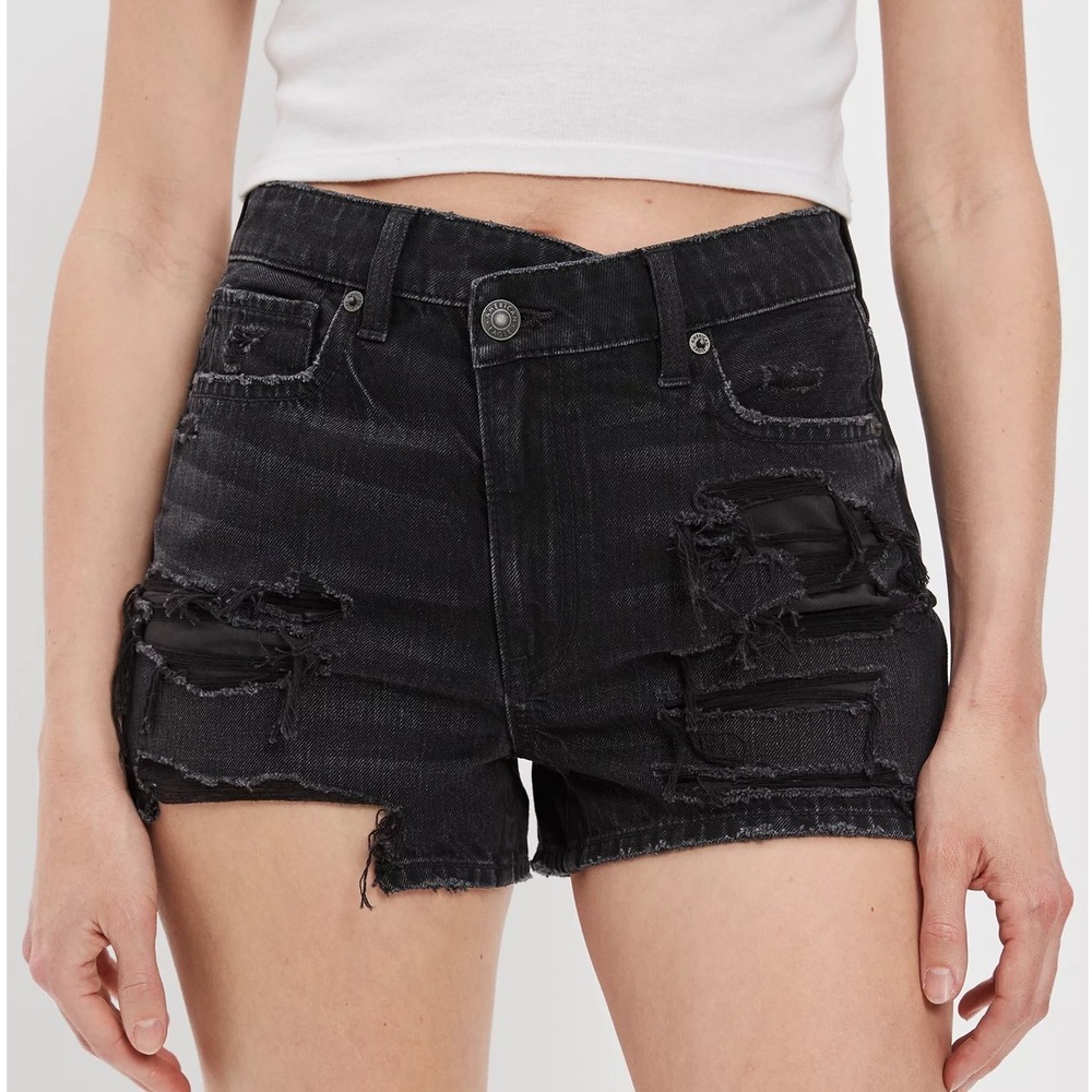American Eagle Outfitters High Waisted Mom Jean Shorts Black Distressed Ripped